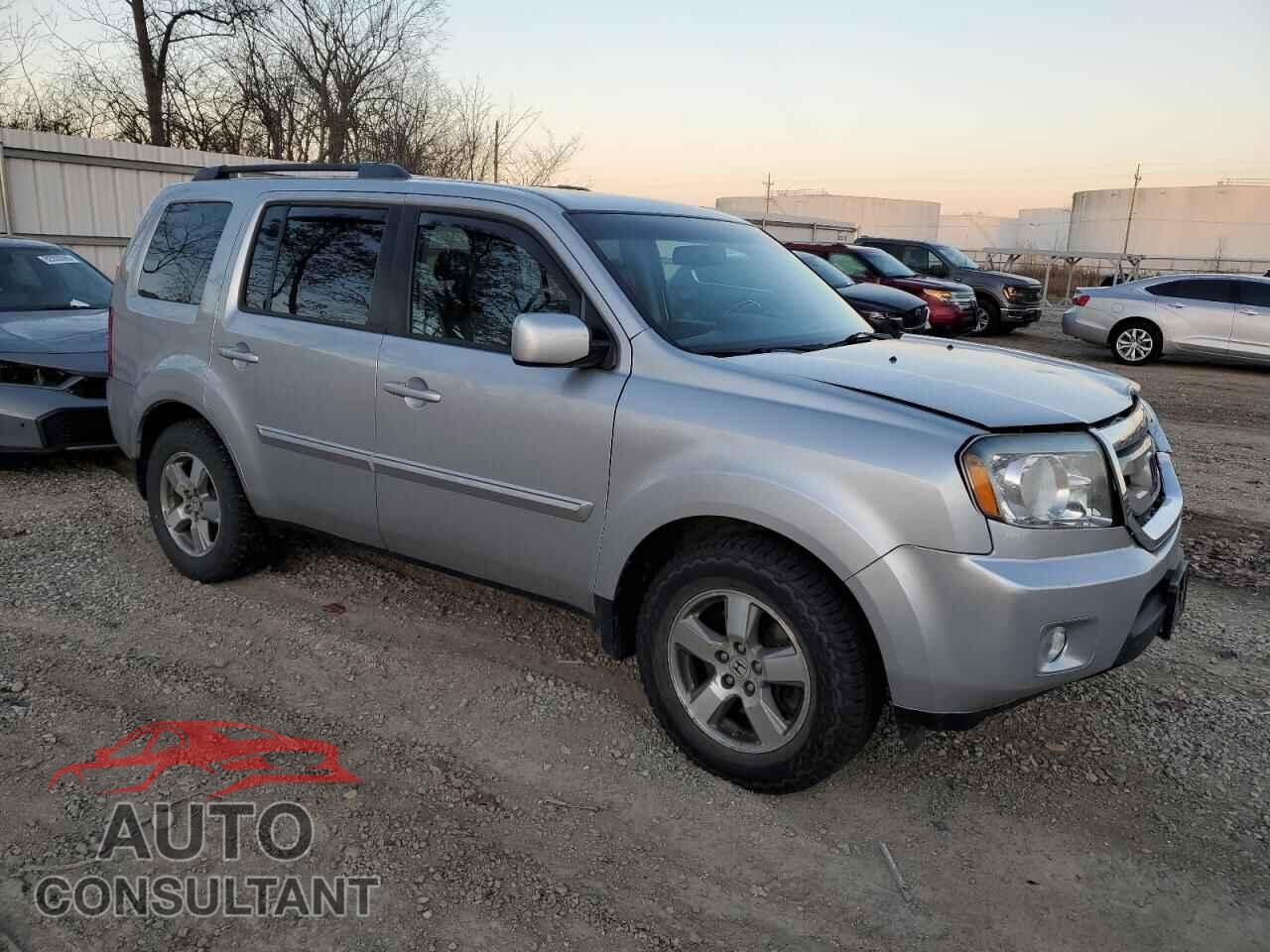 HONDA PILOT 2011 - 5FNYF4H75BB005290
