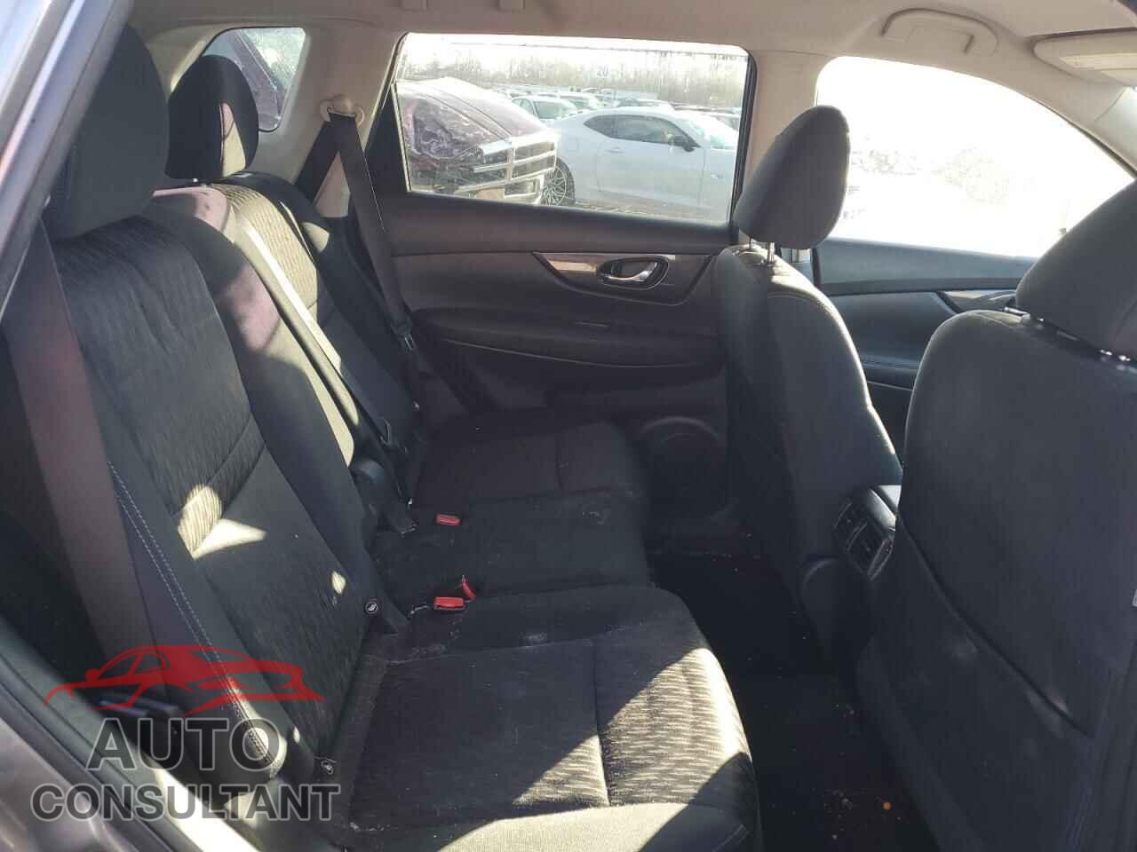 NISSAN ROGUE 2018 - KNMAT2MV2JP623139