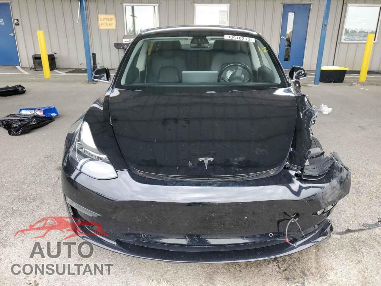 TESLA MODEL 3 2018 - 5YJ3E1EA1JF031329