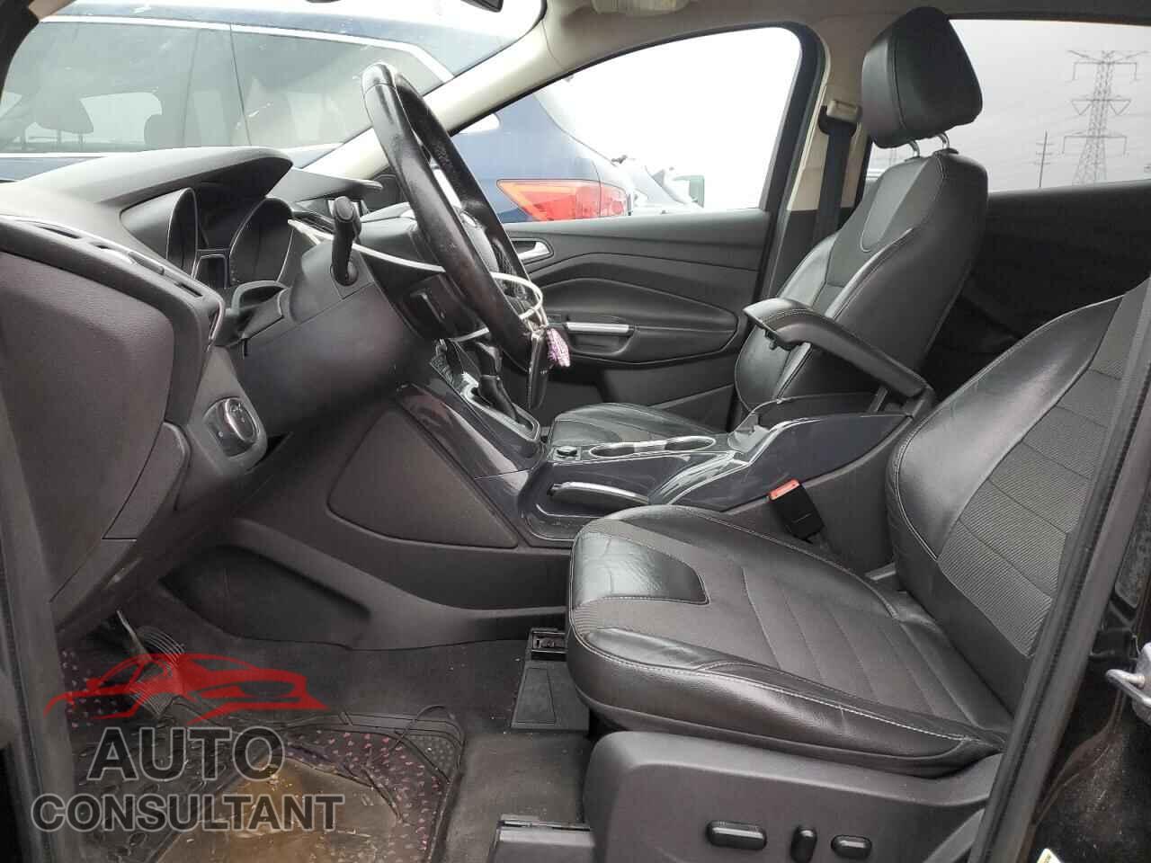 FORD ESCAPE 2013 - 1FMCU9J92DUB13364