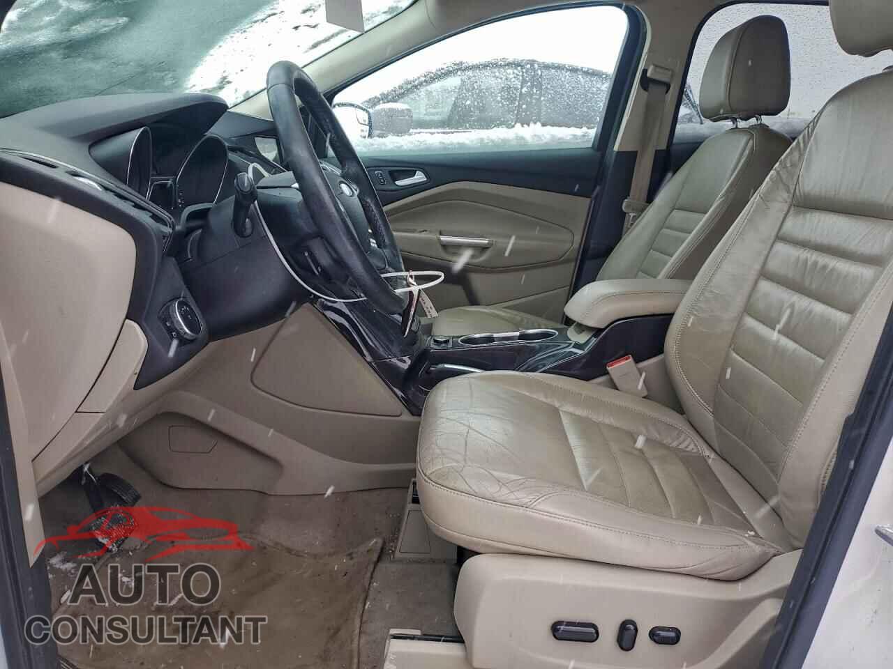 FORD ESCAPE 2016 - 1FMCU9JX2GUB71705