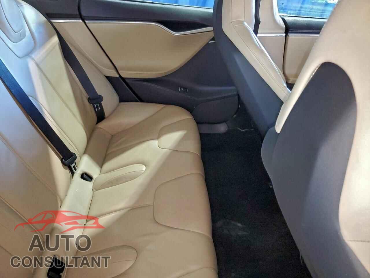 TESLA MODEL S 2014 - 5YJSA1S18EFP33231