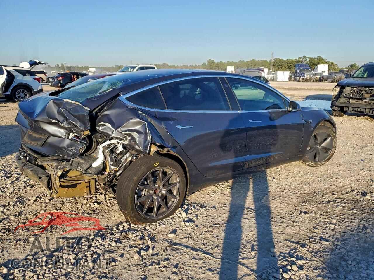 TESLA MODEL 3 2019 - 5YJ3E1EA8KF313520