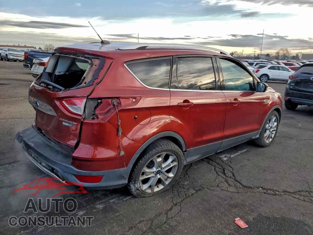 FORD ESCAPE 2015 - 1FMCU9J90FUB19327