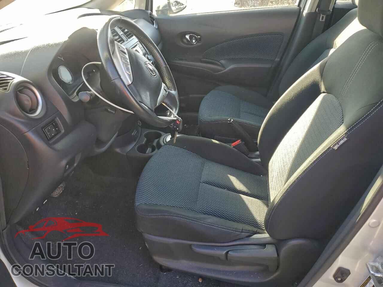 NISSAN VERSA 2017 - 3N1CE2CP8HL368074