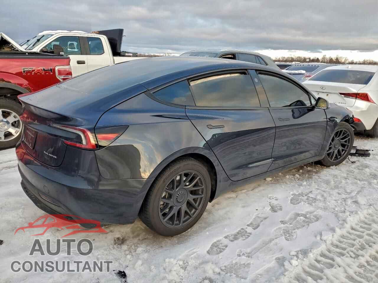TESLA MODEL 3 2025 - 5YJ3E1EB7SF938614