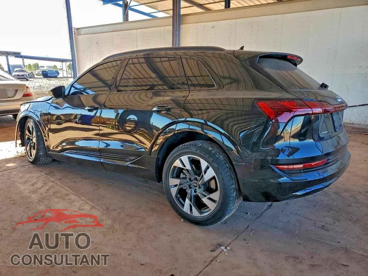 AUDI E-TRON 2021 - WA1AAAGE2MB021557