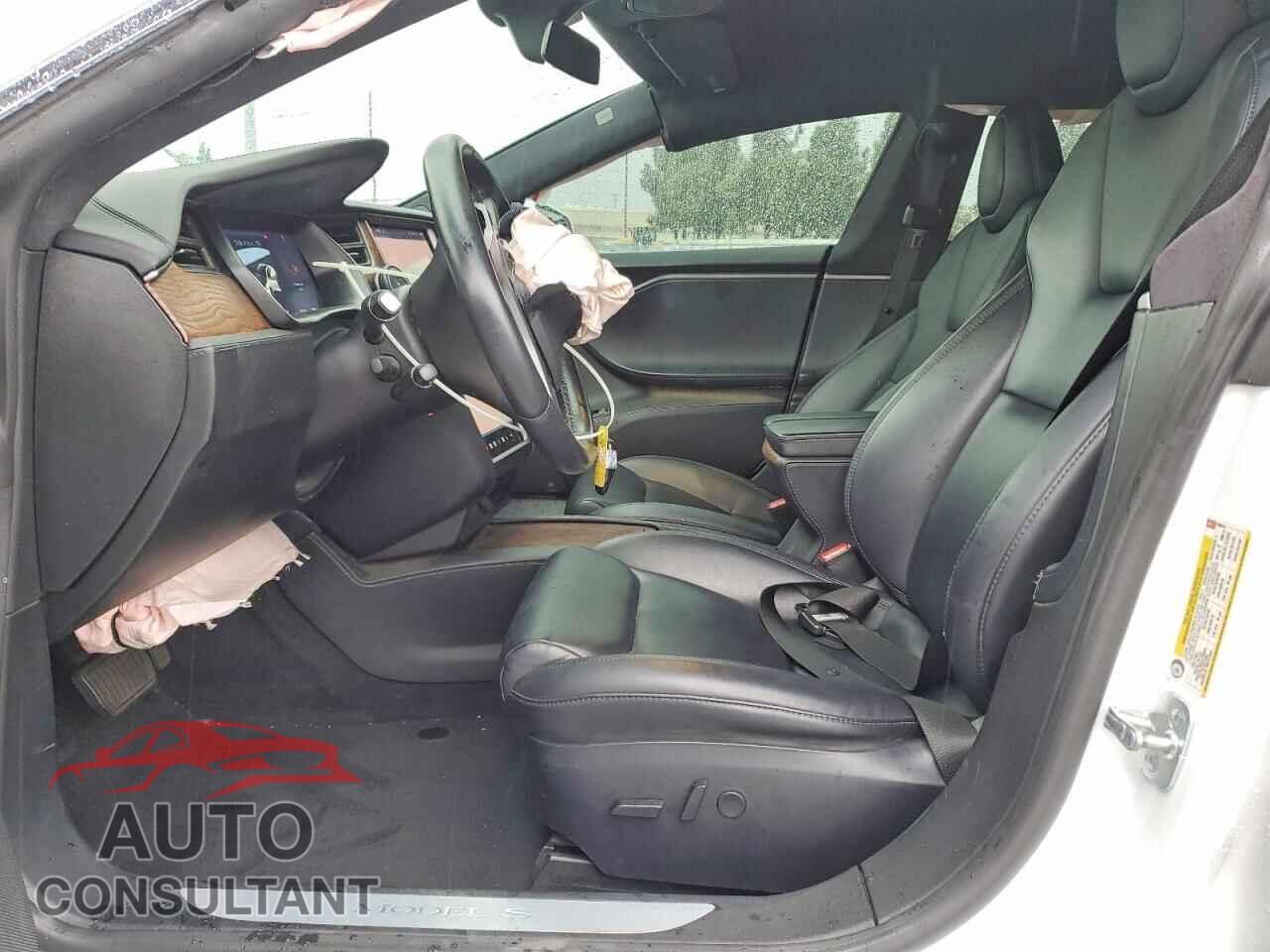 TESLA MODEL S 2020 - 5YJSA1E28LF400576