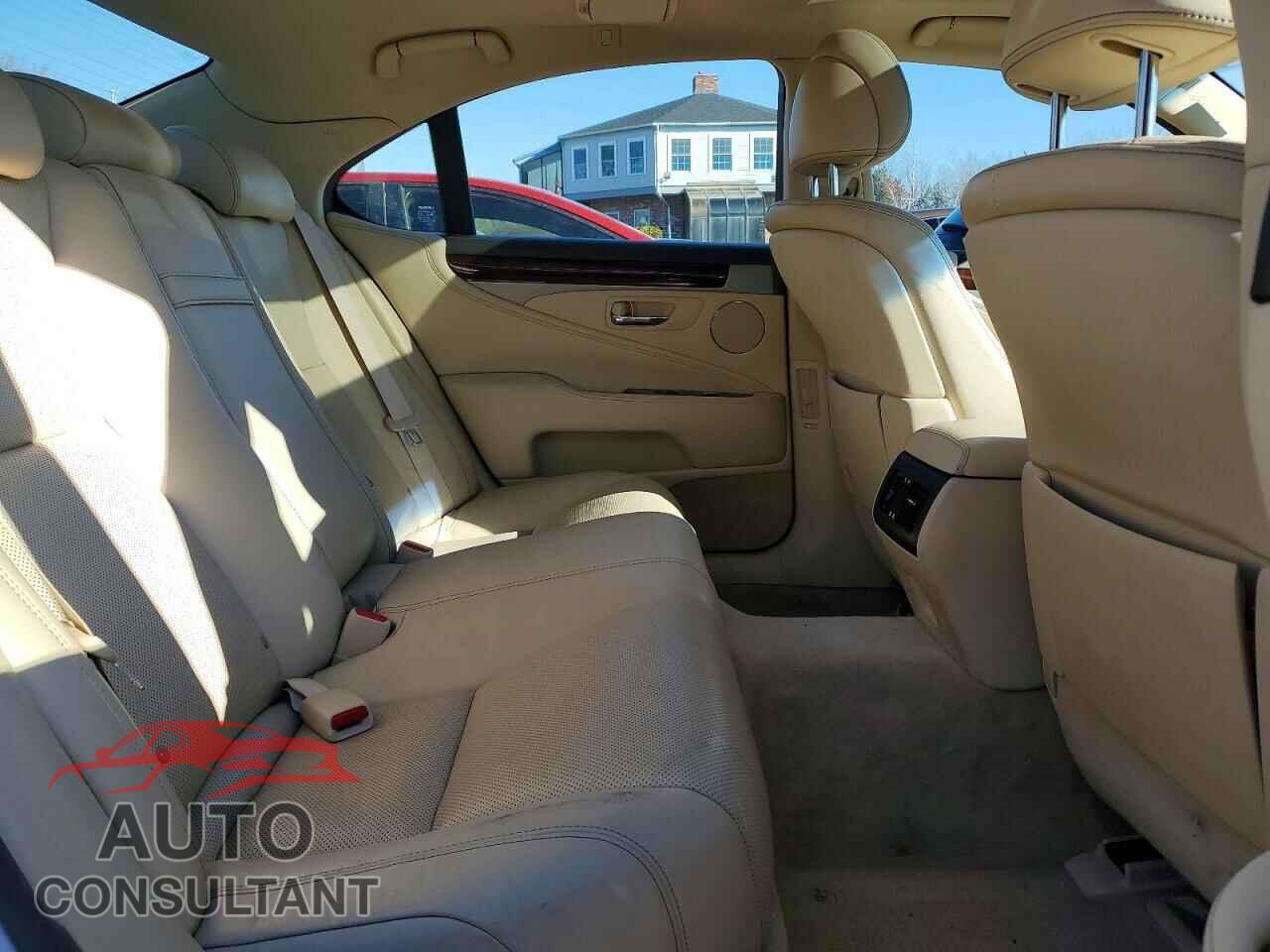 LEXUS LS460 2017 - JTHCL5EF6H5029420