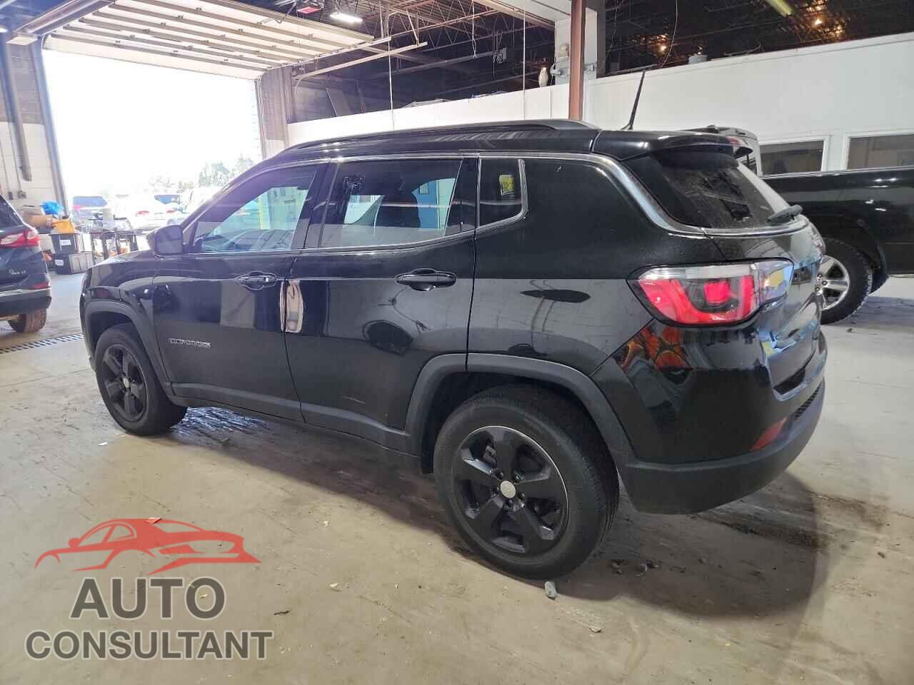 JEEP COMPASS 2018 - 3C4NJCBB5JT356208