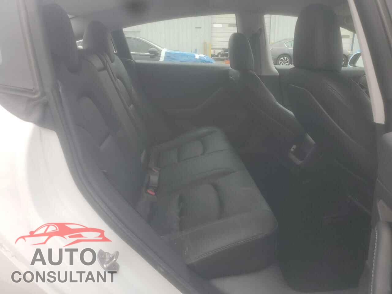 TESLA MODEL 3 2020 - 5YJ3E1EA3LF784329