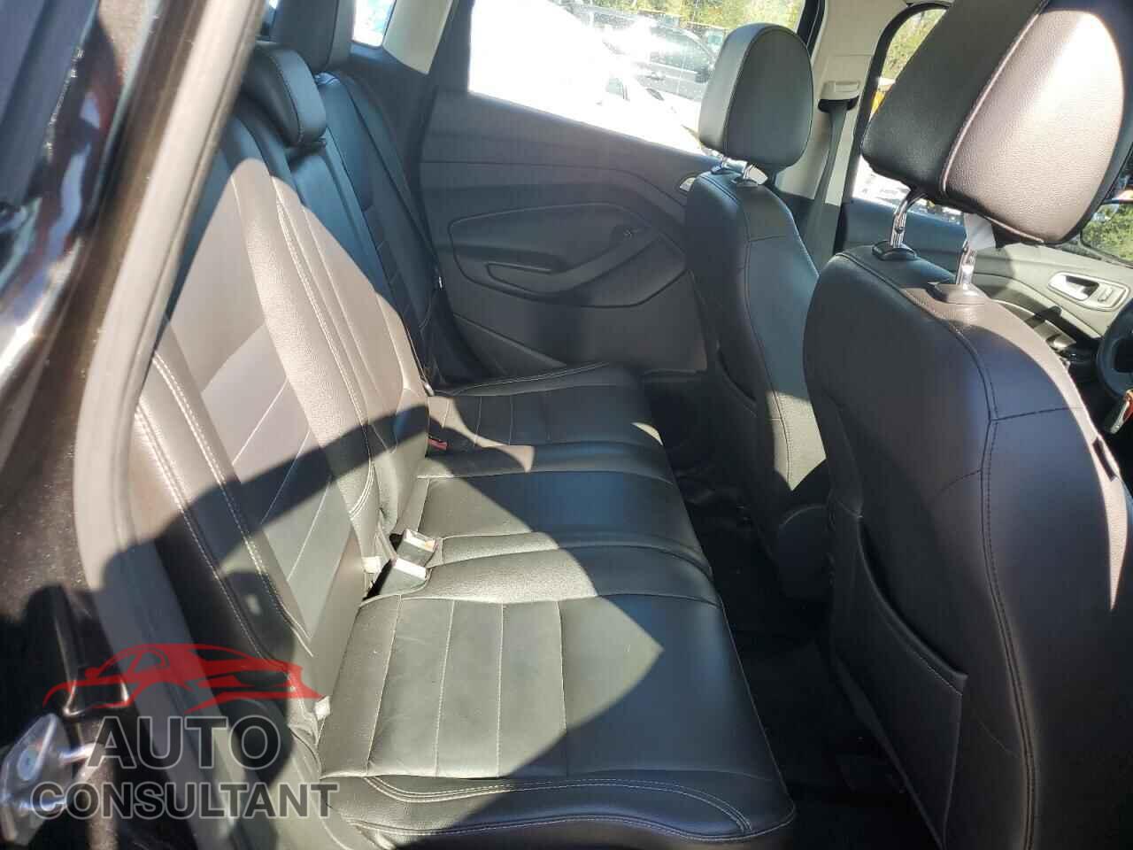 FORD CMAX 2015 - 1FADP5BU1FL117545