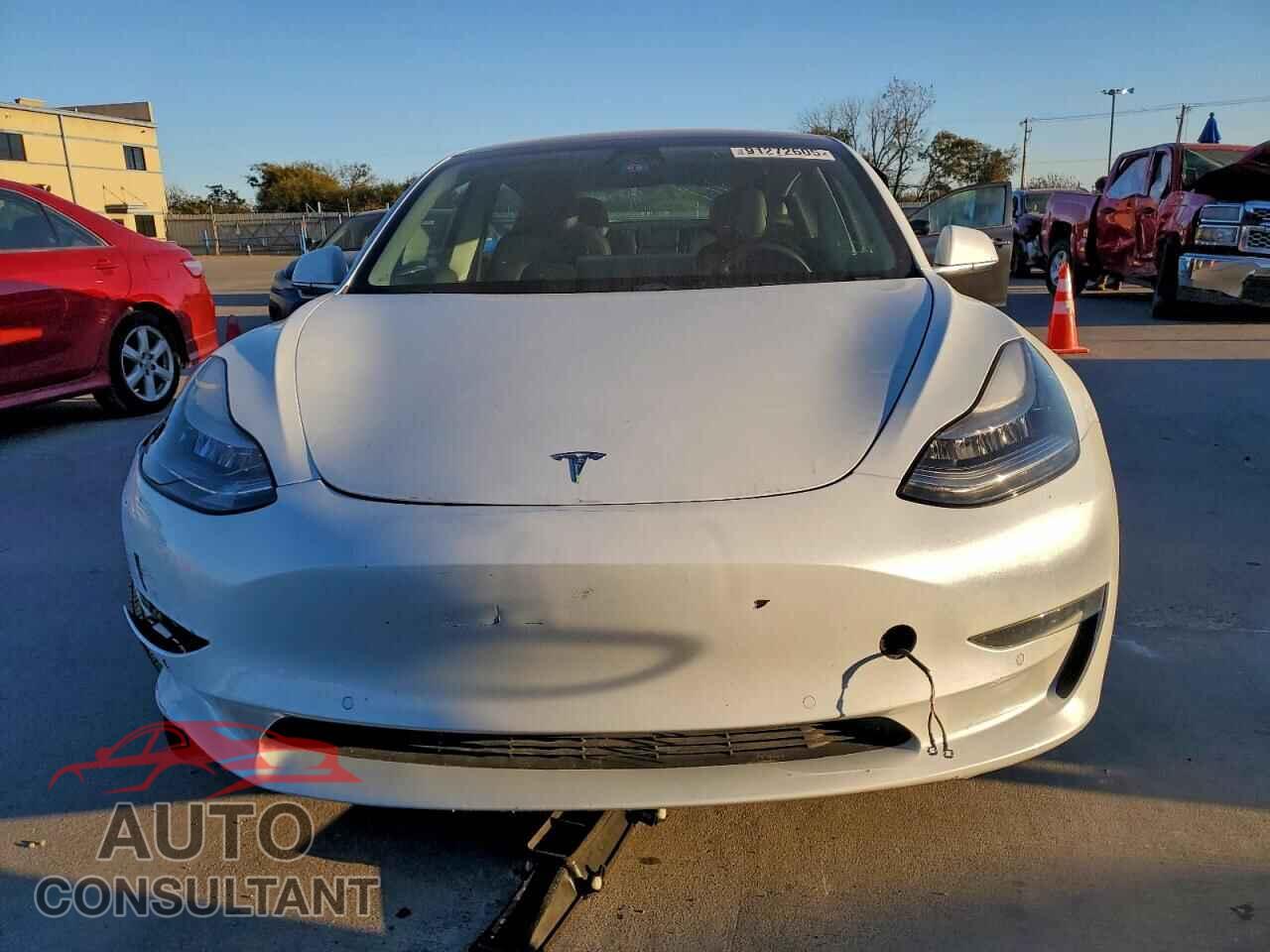 TESLA MODEL 3 2020 - 5YJ3E1EAXLF744832