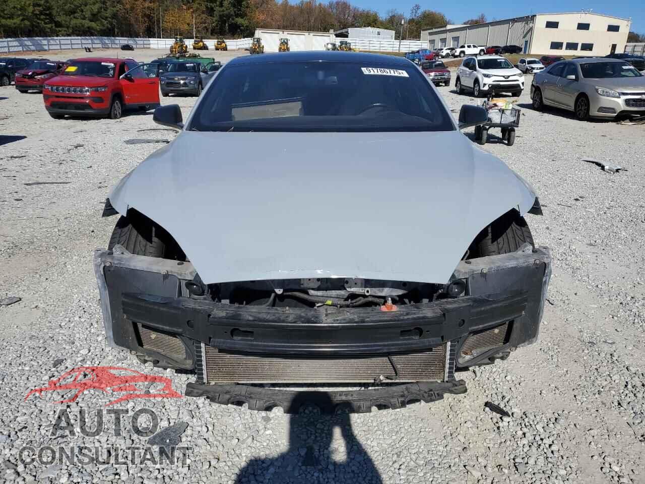 TESLA MODEL S 2013 - 5YJSA1DN9DFP13343