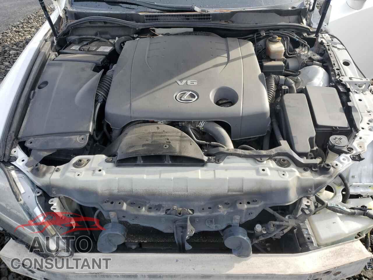 LEXUS IS 2012 - JTHCF5C25C5057533