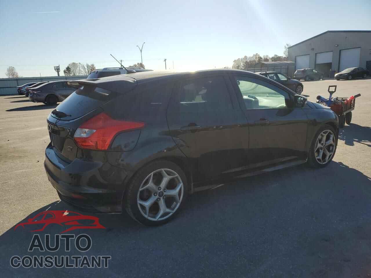 FORD FOCUS 2013 - 1FADP3L93DL196809