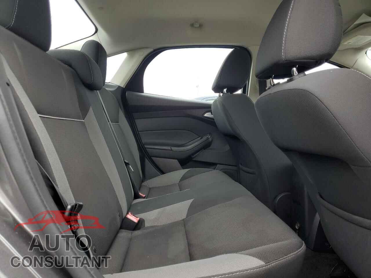 FORD FOCUS 2013 - 1FADP3F20DL330478