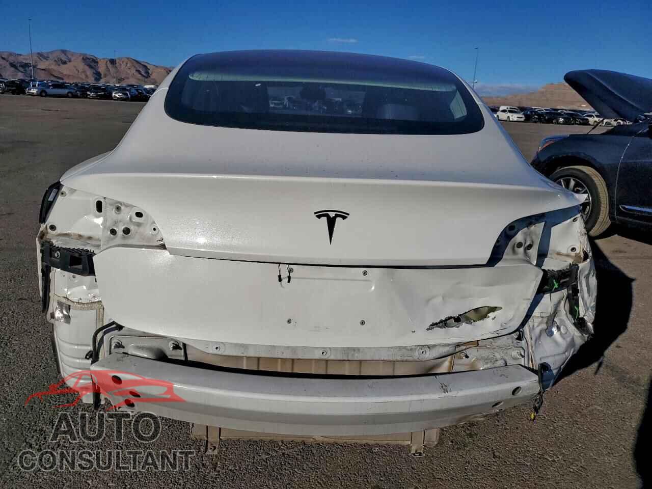TESLA MODEL 3 2018 - 5YJ3E1EA2JF017407