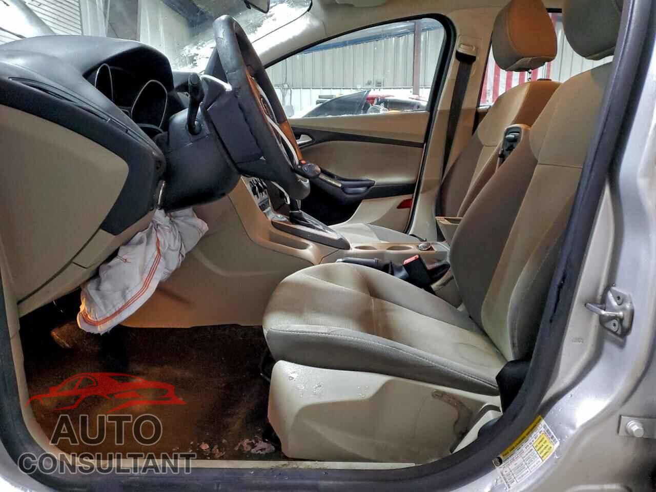 FORD FOCUS 2014 - 1FADP3K29EL166784