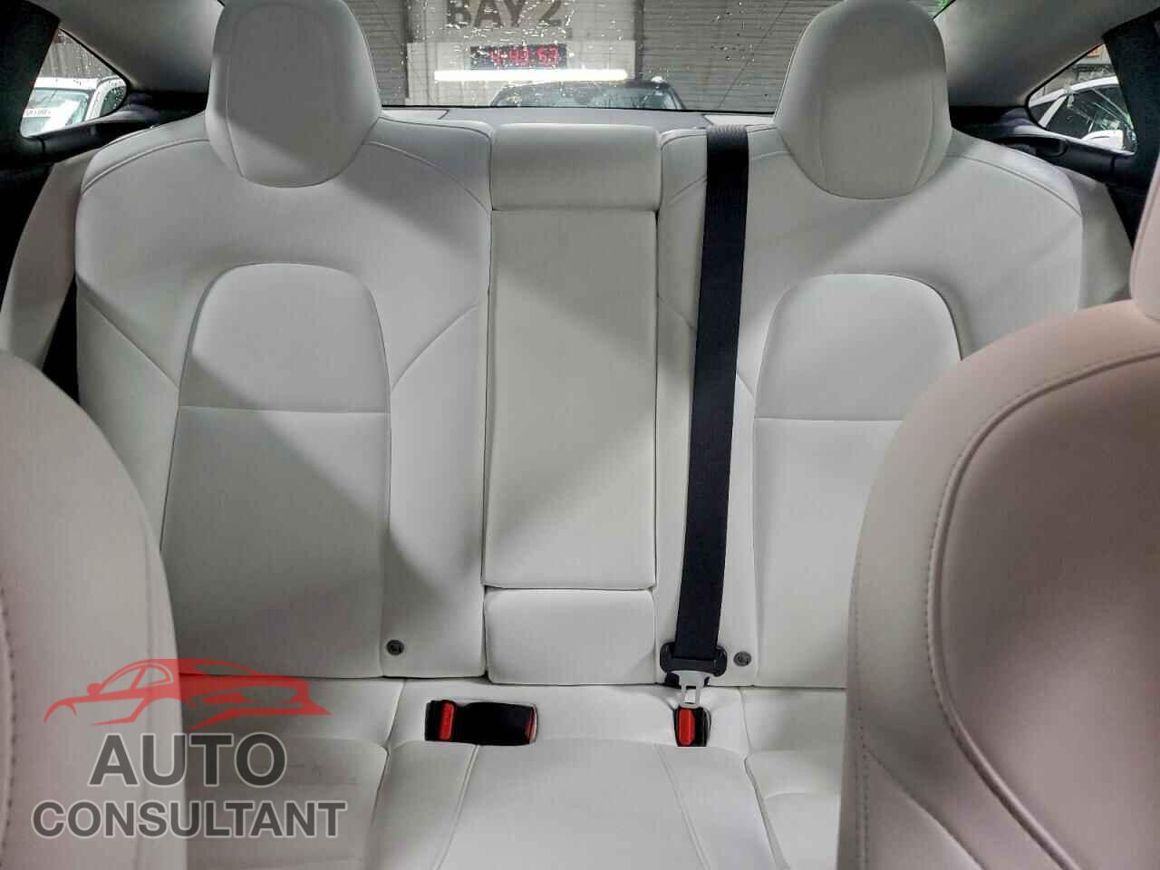 TESLA MODEL 3 2021 - 5YJ3E1EA4MF842675