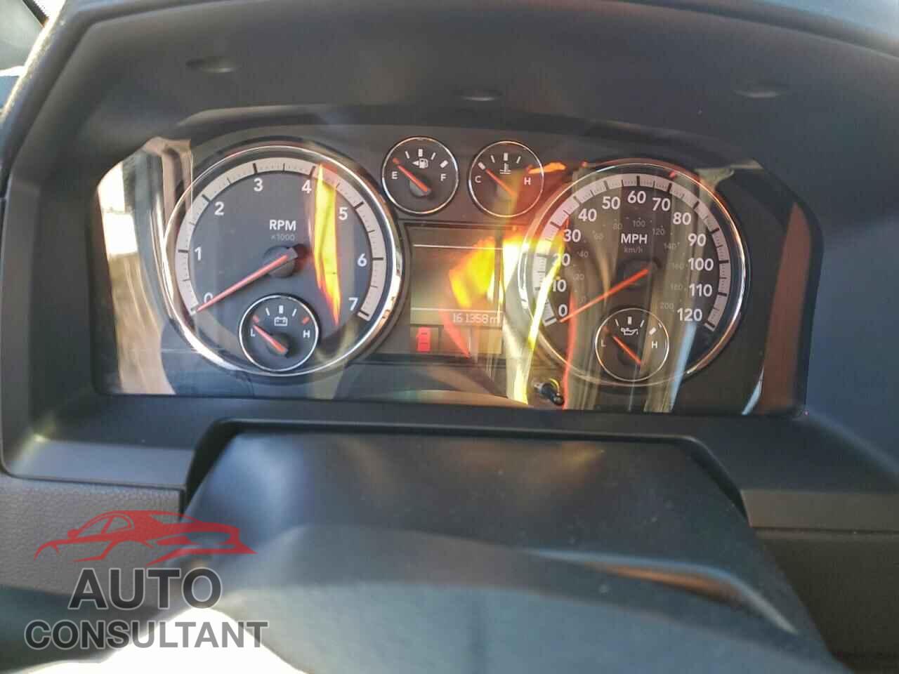 DODGE RAM 1500 2012 - 1C6RD7NT6CS340535