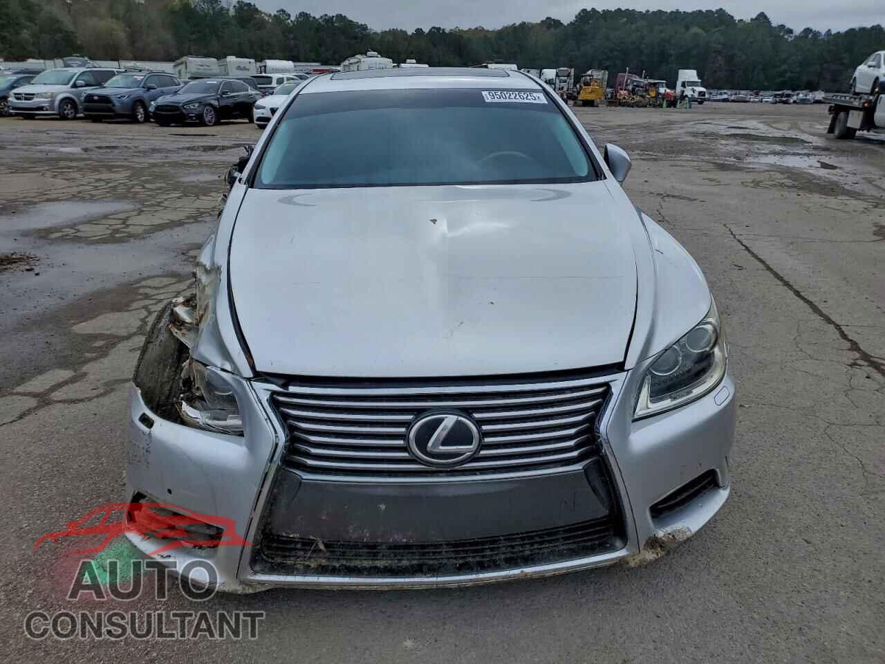 LEXUS LS460 2013 - JTHBL5EF3D5124832