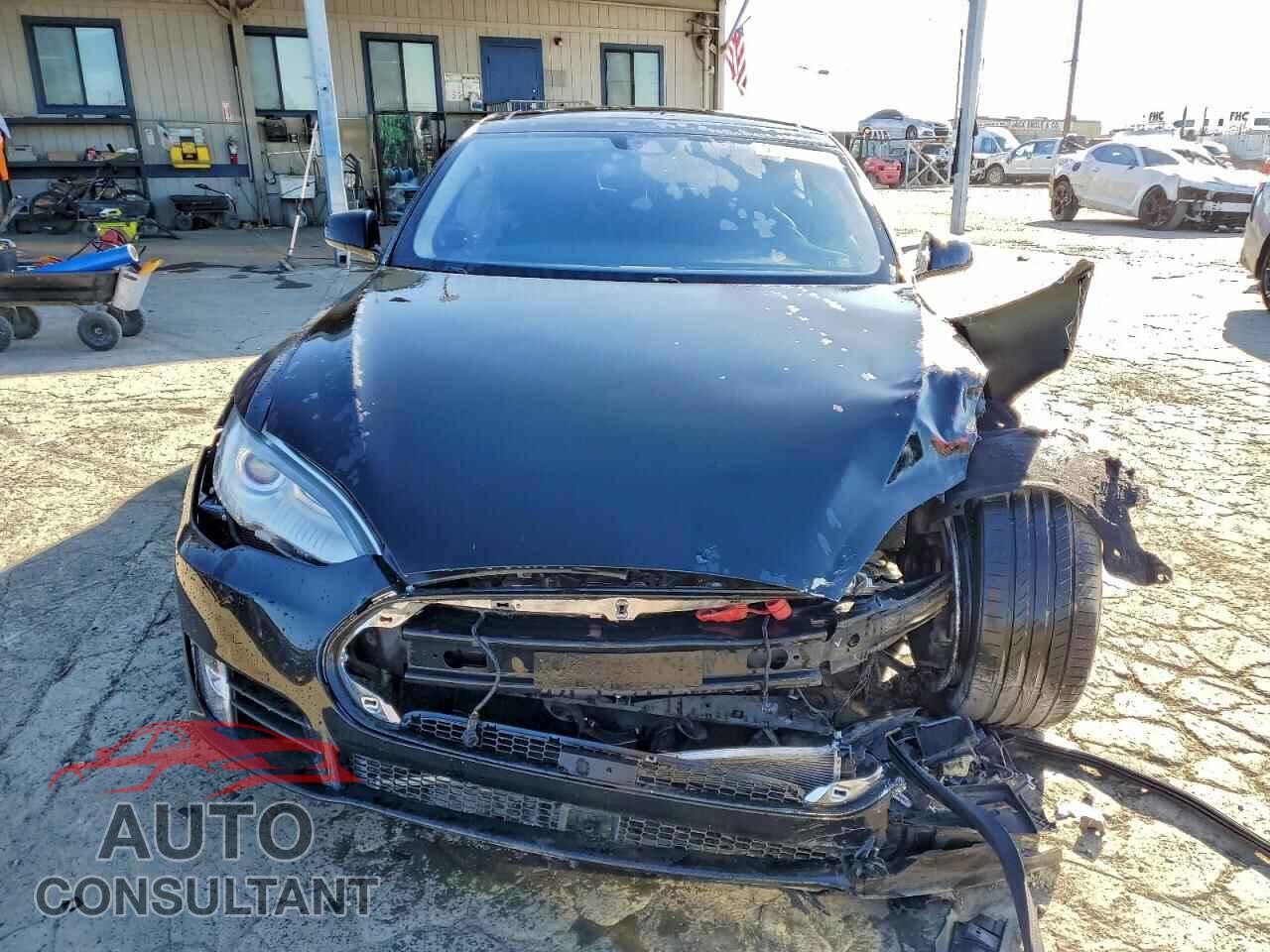 TESLA MODEL S 2015 - 5YJSA1H28FF080949