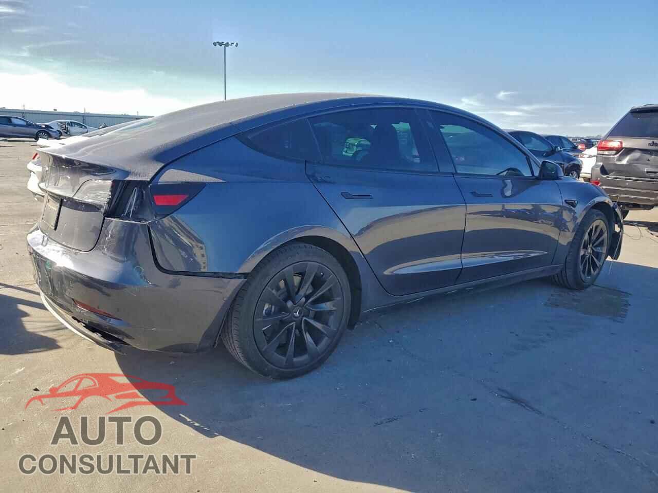 TESLA MODEL 3 2022 - 5YJ3E1EA2NF131154