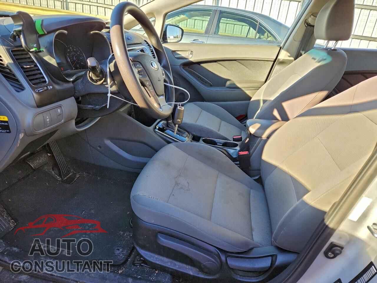 KIA FORTE 2017 - 3KPFK4A79HE100706