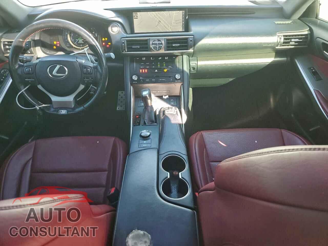 LEXUS IS 2017 - JTHBA1D20H5057612