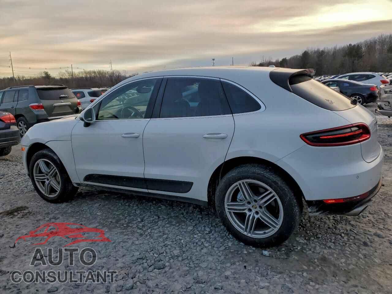PORSCHE MACAN 2015 - WP1AB2A5XFLB70313