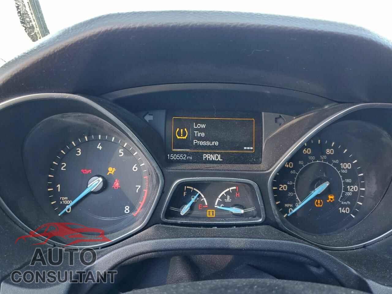 FORD FOCUS 2015 - 1FADP3E25FL339150