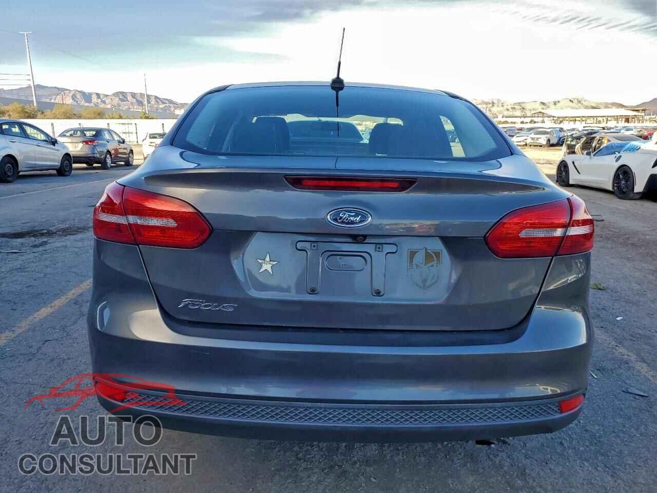 FORD FOCUS 2016 - 1FADP3E28GL247175