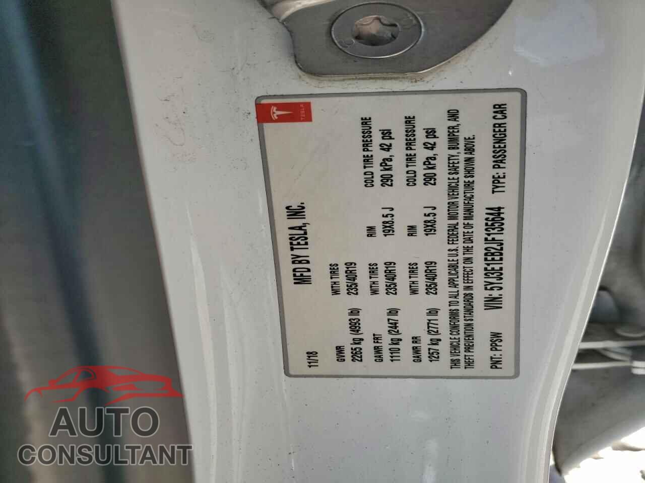TESLA MODEL 3 2018 - 5YJ3E1EB2JF135644