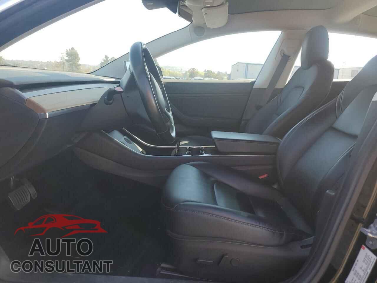 TESLA MODEL 3 2018 - 5YJ3E1EA4JF039697
