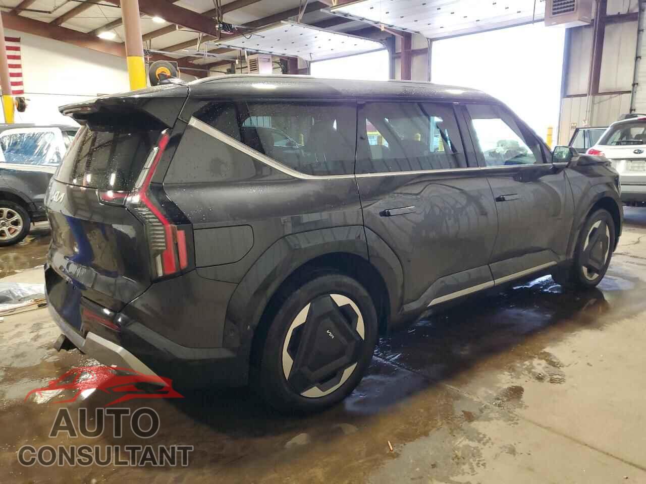 KIA EV9 LAND 2024 - KNDADFS59R6028183