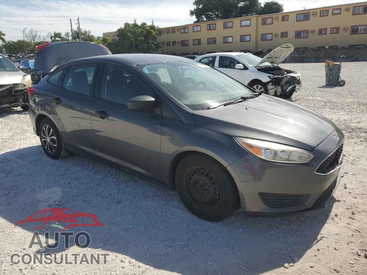 FORD FOCUS 2017 - 1FADP3E24HL337862