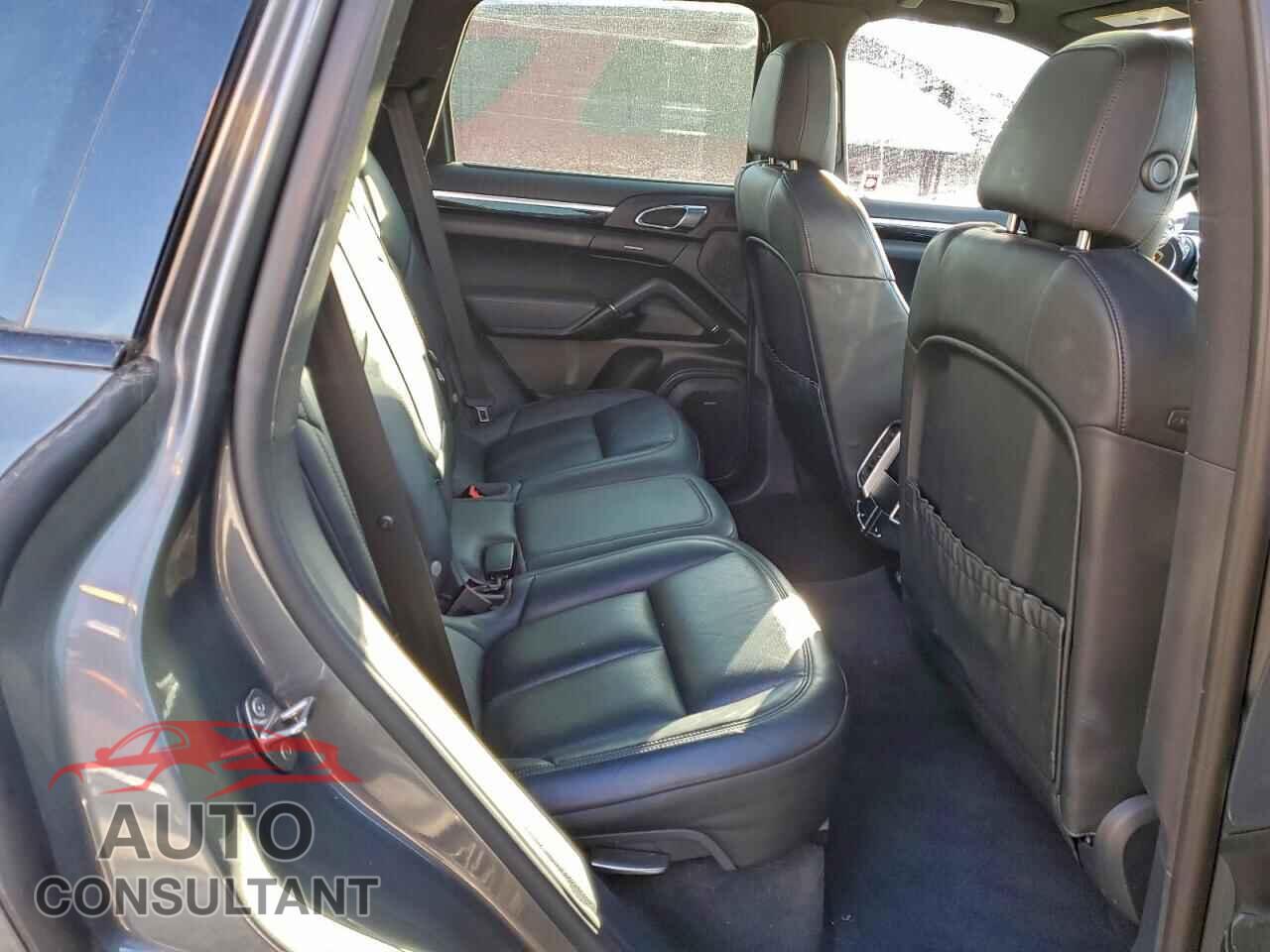 PORSCHE CAYENNE 2016 - WP1AB2A27GLA95643