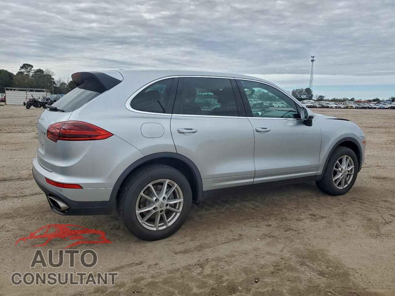 PORSCHE CAYENNE 2018 - WP1AA2A23JKA05680