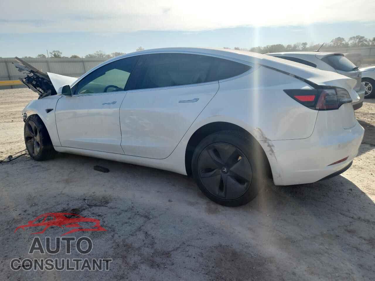 TESLA MODEL 3 2018 - 5YJ3E1EA2JF033171