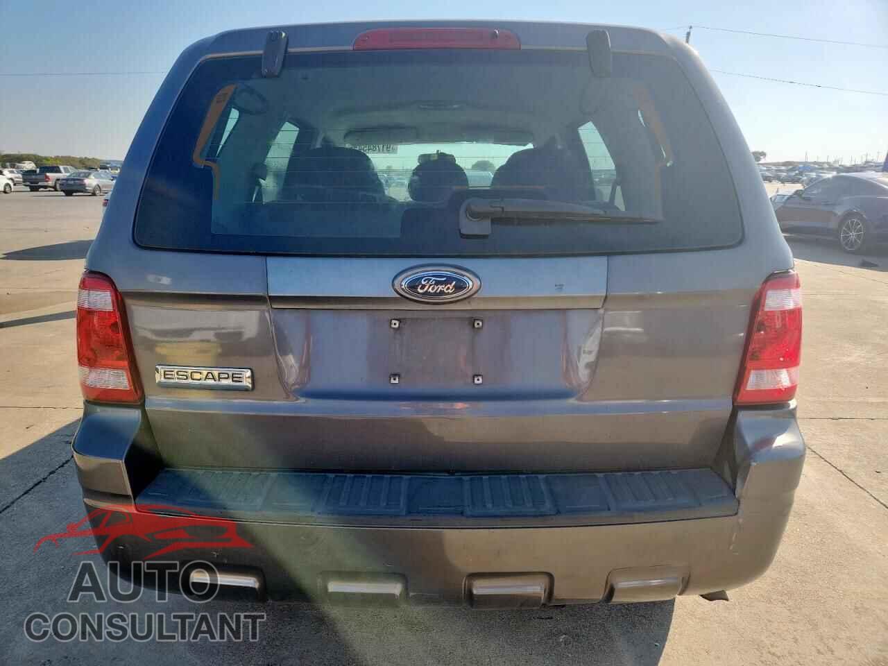FORD ESCAPE 2009 - 1FMCU02769KB20572