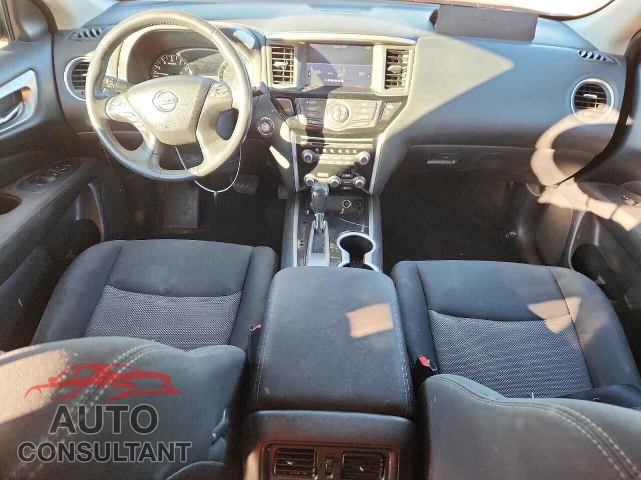 NISSAN PATHFINDER 2017 - 5N1DR2MN0HC648811