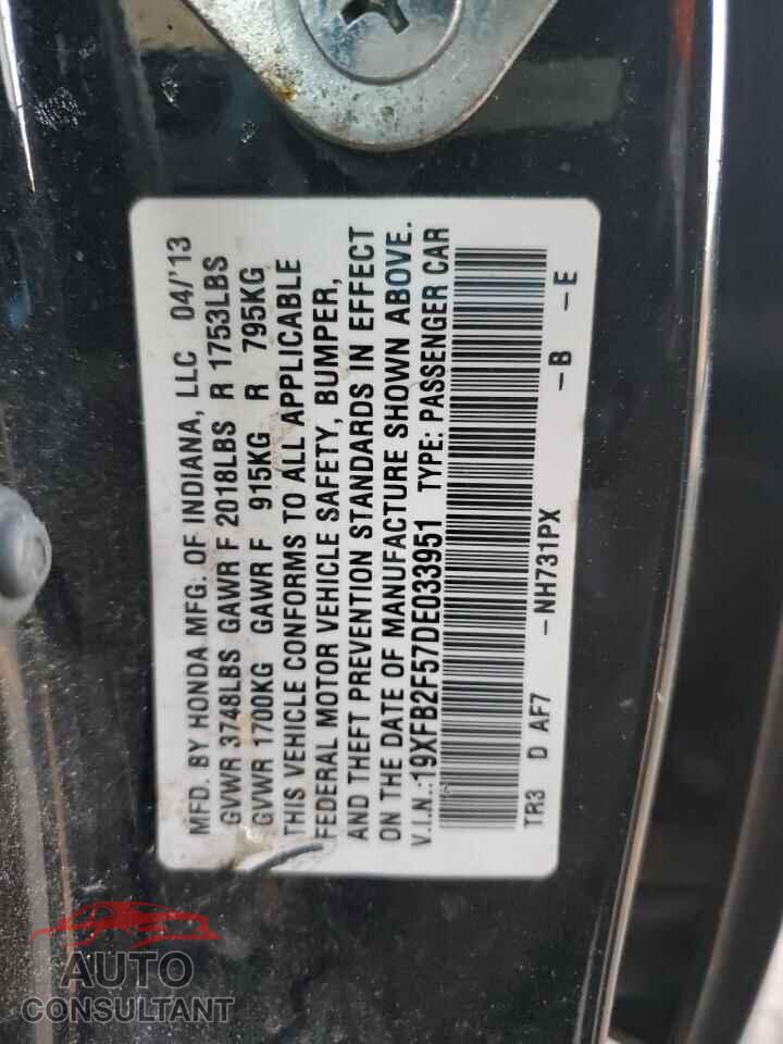 HONDA CIVIC 2013 - 19XFB2F57DE033951
