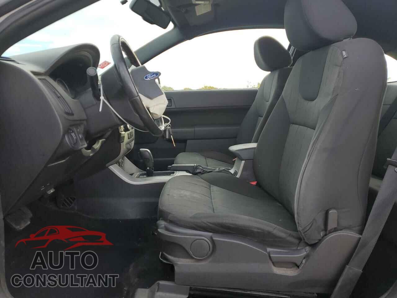 FORD FOCUS 2009 - 1FAHP32N29W247710