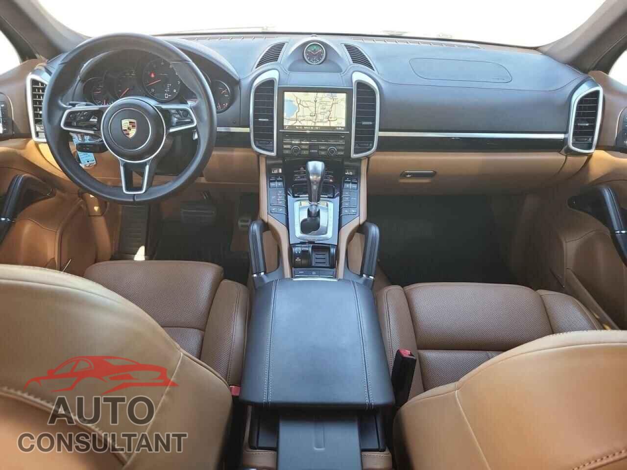 PORSCHE CAYENNE 2016 - WP1AA2A22GLA11196