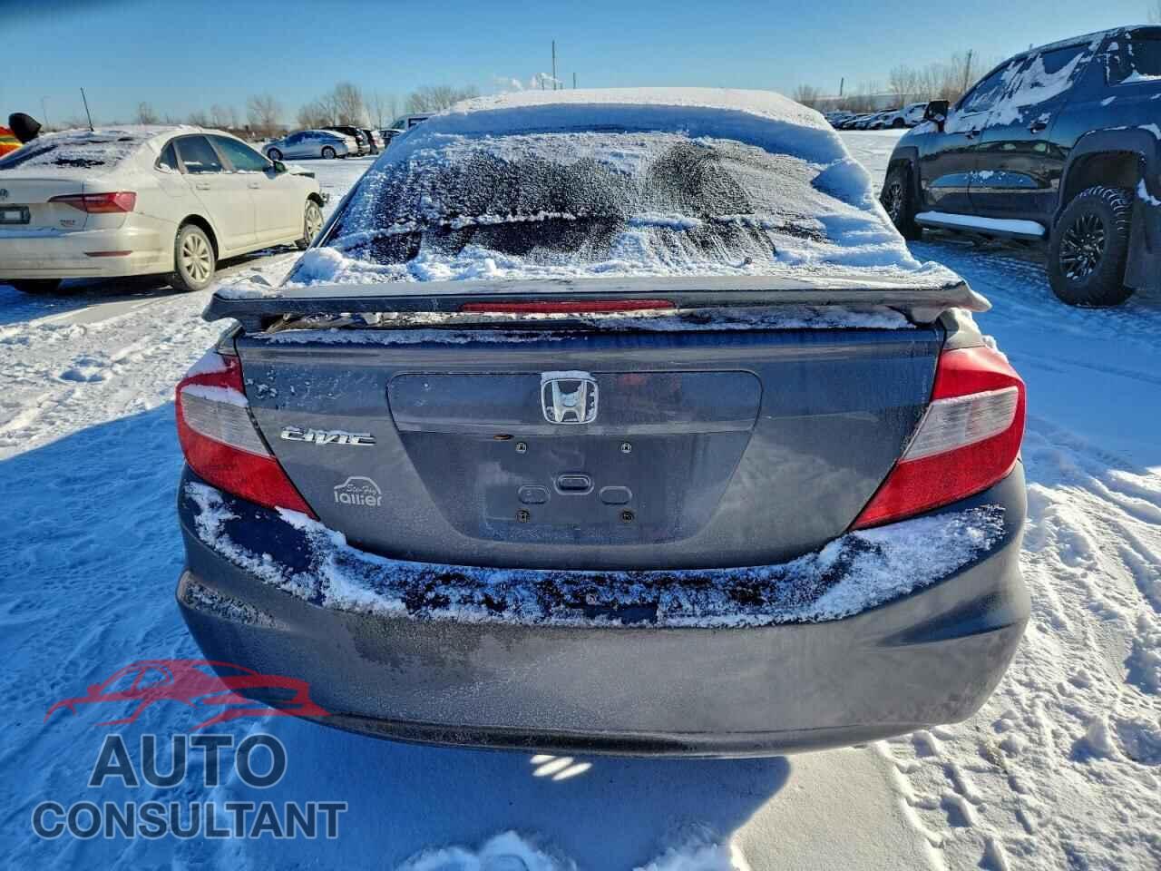 HONDA CIVIC 2012 - 2HGFB2E40CH022545