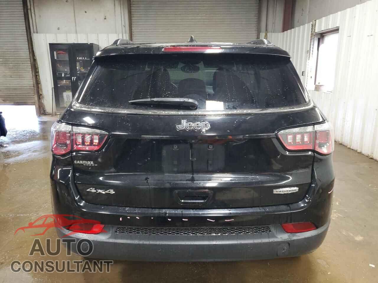 JEEP COMPASS 2017 - 3C4NJDBB7HT692913