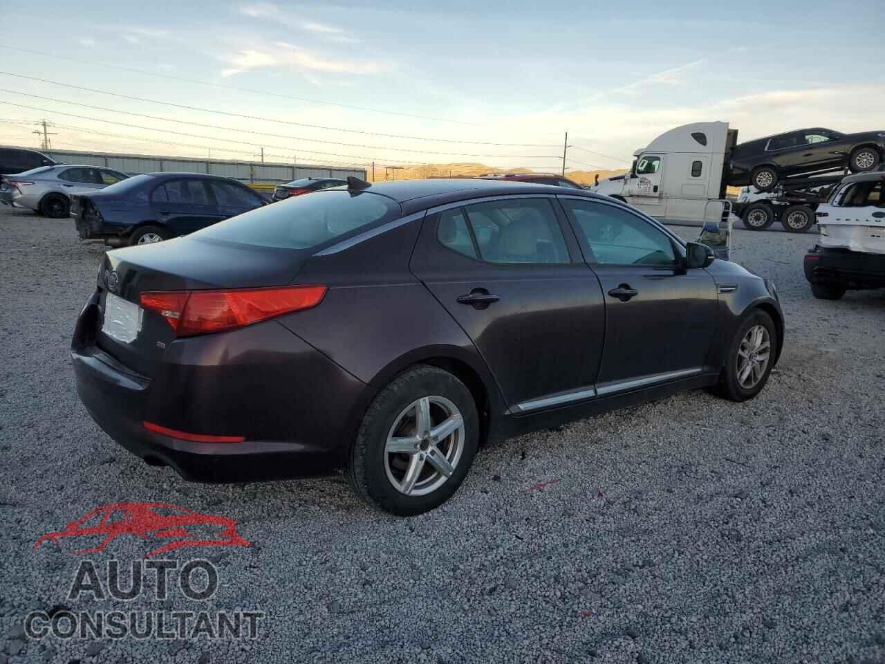 KIA OPTIMA 2011 - KNAGM4A77B5124193
