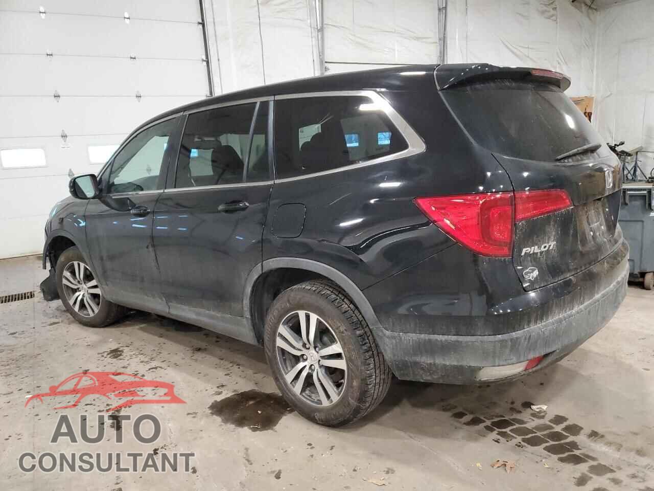 HONDA PILOT 2017 - 5FNYF6H78HB006955