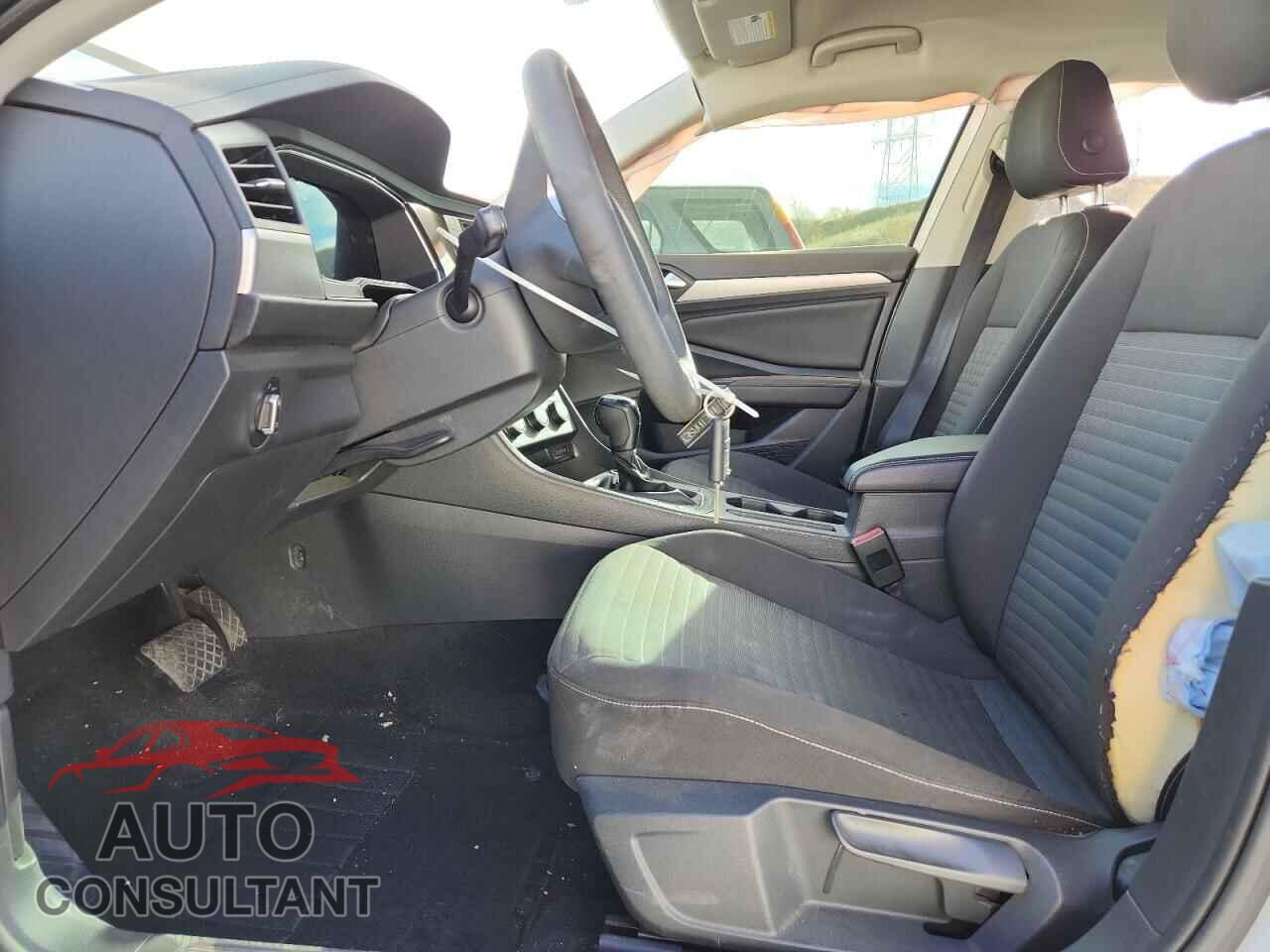 VOLKSWAGEN JETTA 2023 - 3VW5M7BU8PM026028